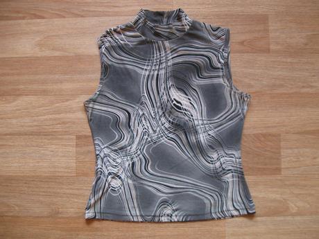 Rolákové tílko, 146