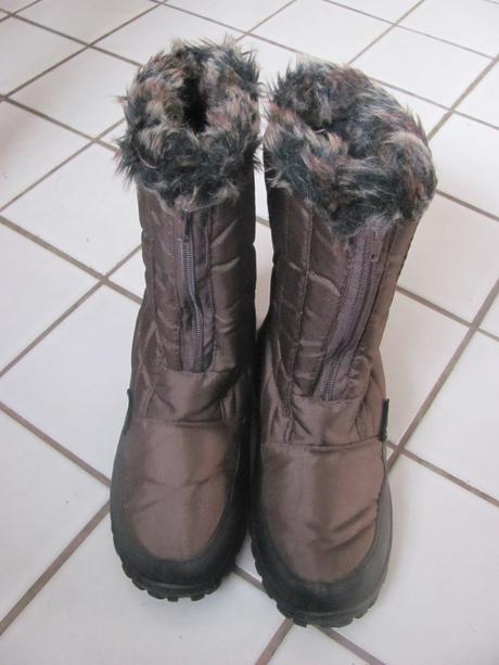 Hnědé sněhule, 40