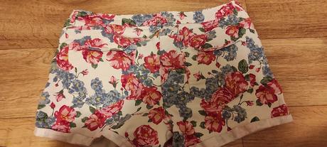 Bavlněné květované kraťasy amisu vel. 42, amisu,42