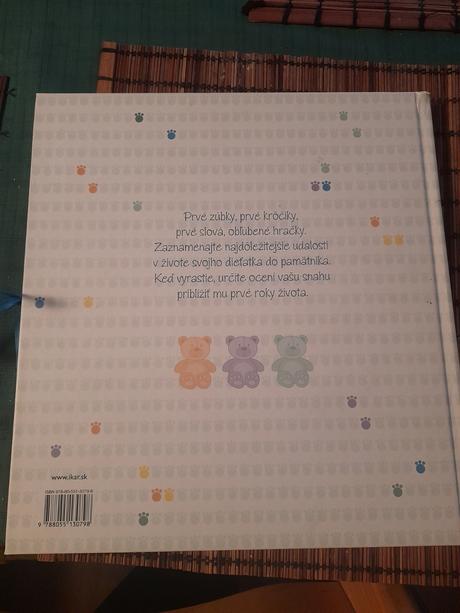 Kniha narodil sa chlapček,