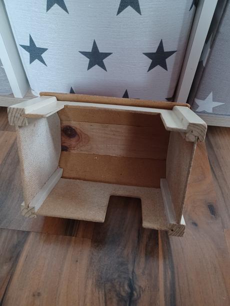 Retro dřevěný domeček pro panenky, 