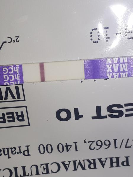 Mám slabého ducha po testu. Je to těhotenství?