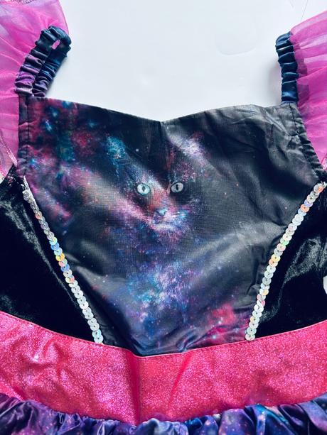 An5/ kostým čarodějka - v.5/6 let,