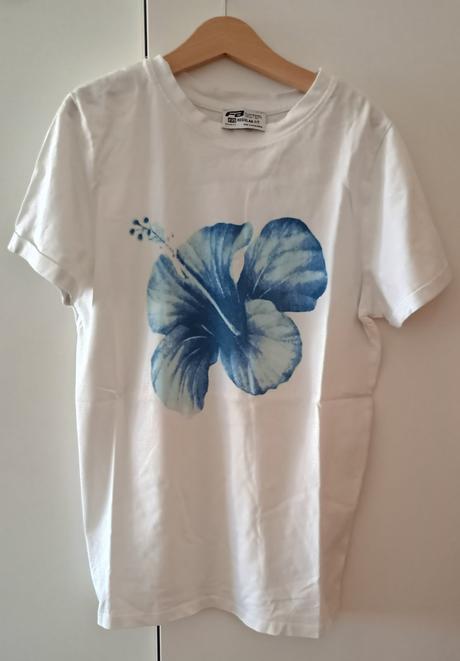 Krásné bavlněné tričko s kytkou z new yorker, xs
