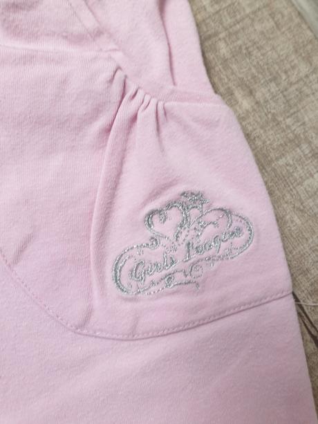 Dívčí tepláky, 122