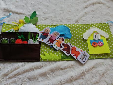 Quiet book o veliké řepě,