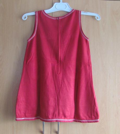 Červené šaty, palomino,116