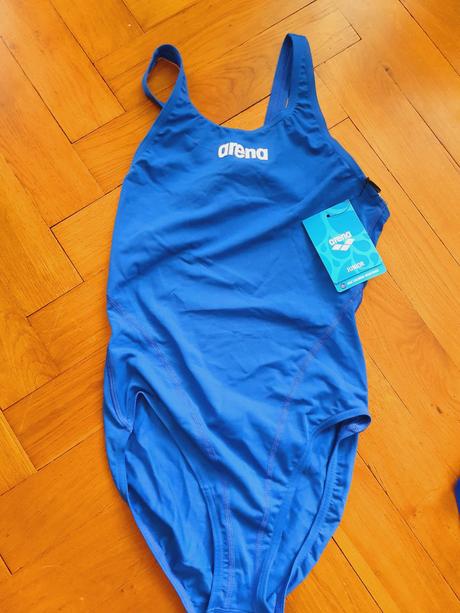 2xdívčí sportovní jednodílné plavky arena vel. 164, 164