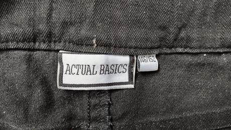 Černá riflová sukýnka, 146