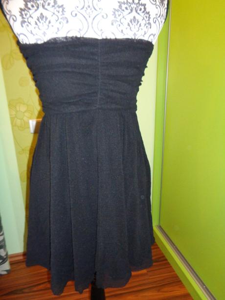 Krásné černé společenské šaty, 38