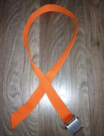 Oranžový pásek his, 