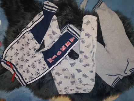 Klučičí tepláky vel. 92, disney,92