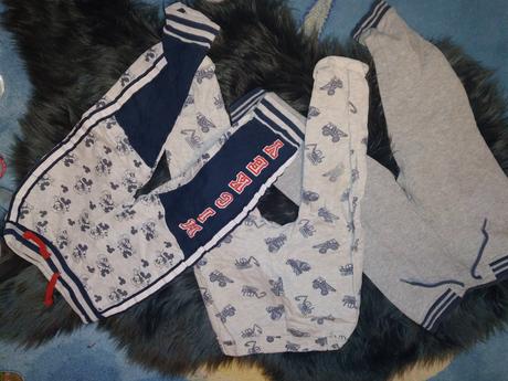 Klučičí tepláky vel. 92, disney,92