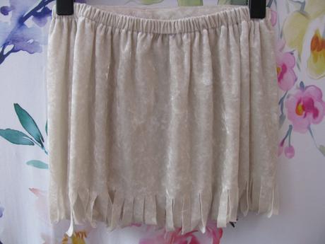 Kostým na karneval-sukně indiánka-vel.134/140, 