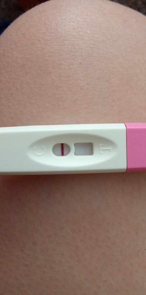 Jsou slabé čárky na těhotenském testu spolehlivé?