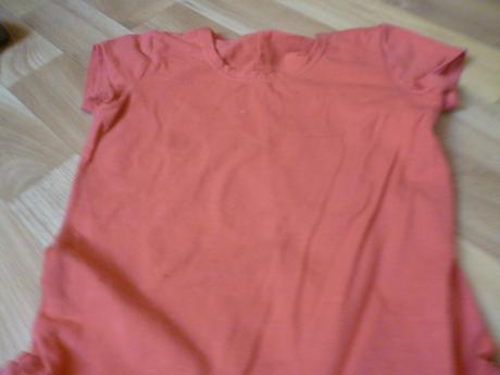 Elastické šaty vel. 6-8, 122