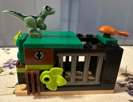 Lego jurassic world 122330 raptor with trap, 