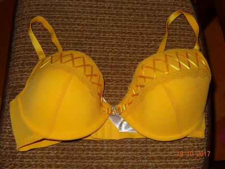 Dámská podprsenka, 75c