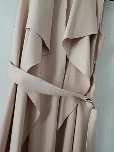 Béžová vesta, amisu,36