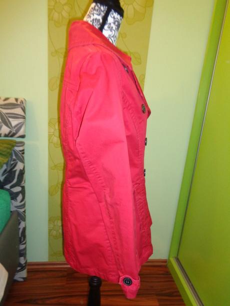 Luxusní malinově červený kabát, h&m,40