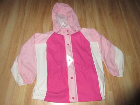 Nepromokavá bunda, 122