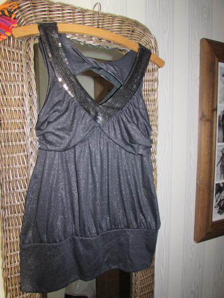 Společenský top, philip russel,m