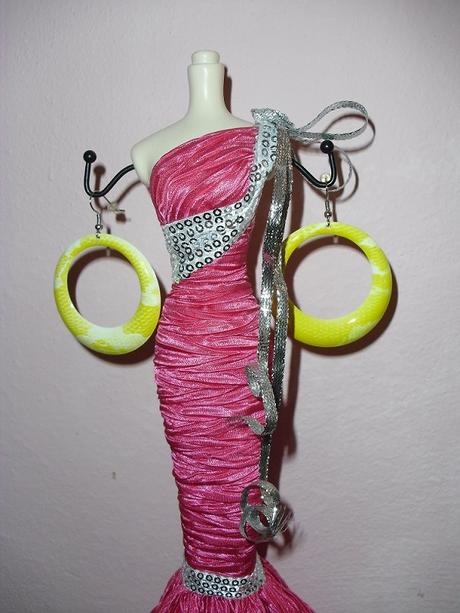 Žluté "hadí" kruhy,