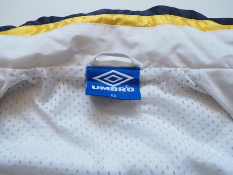 Sportovní bunda vel 140, umbro,140