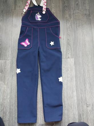 Lacláče šité na míru dceři mojí mamkou. na boku zi, 122