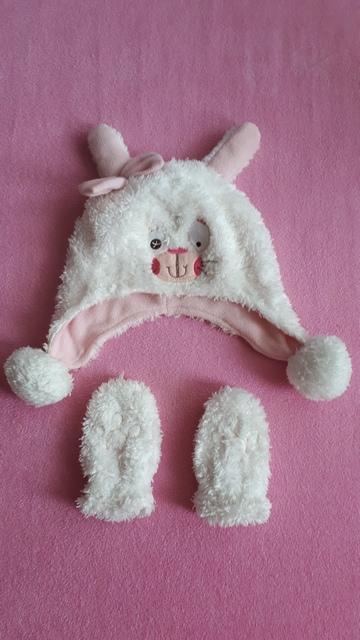 Čepička a rukavičky, early days,92