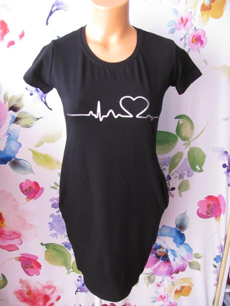 Dámské přiléhavé mini šaty, malé černé, l