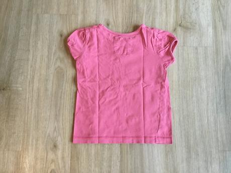 Růžové tričko, tu,104