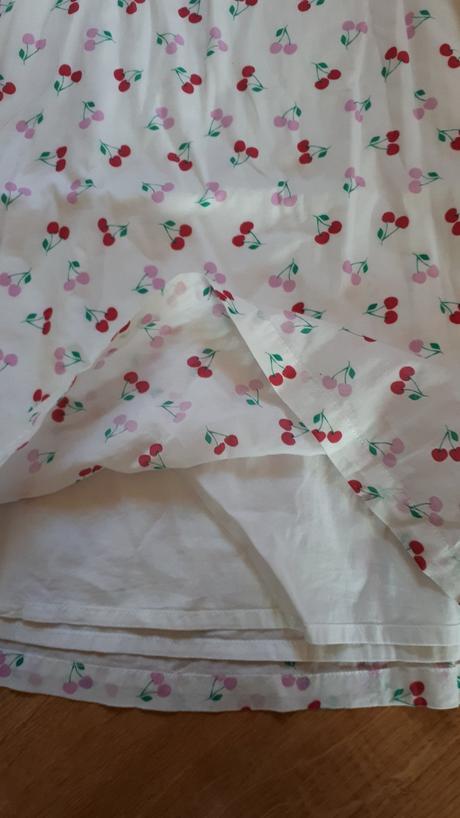 Nádherné lehoučké letní šaty s trešínkama, esprit,128