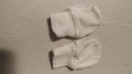 H&m bílé rukavičky pro novorozence, h&m,56