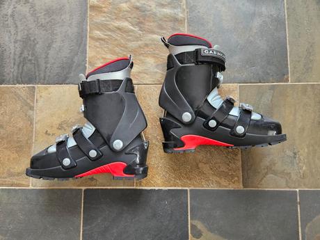Skialp lyžáky boty přezkáče garmont mp 27, 42