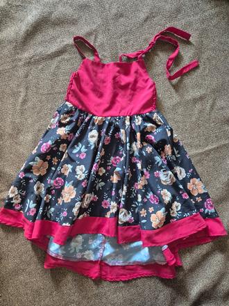 Dívčí šaty vel. 122/128, 122