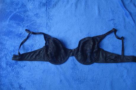 Podprsenka s kosticemi, evita,85b