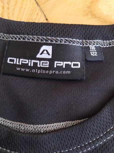 Sportovní černé tričko, alpine pro,116