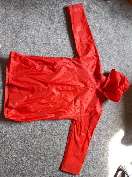 Pláštěnka 120, 122