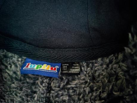 Chlupatý overal (medvěd), lupilu,116