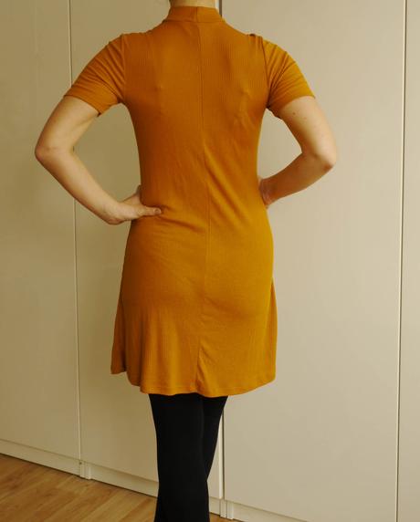 Saty barvy horcice zebrovaneho materialu h&m 32, h&m,32