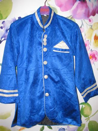 Kostým-recepční, portýr apod., 