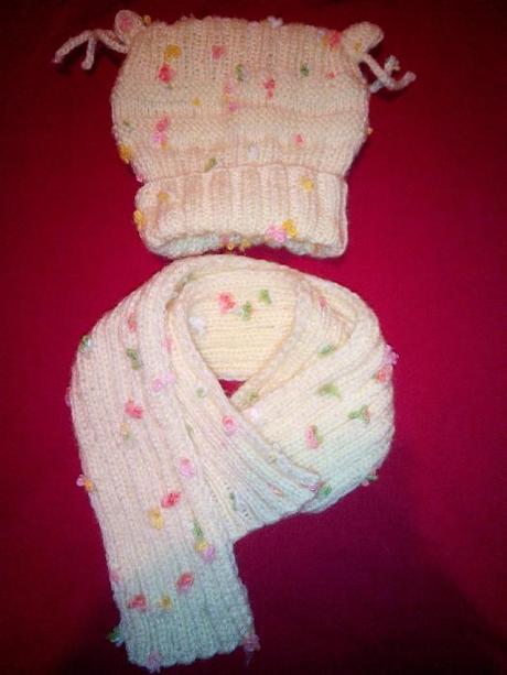 Čepice se šálou , 50