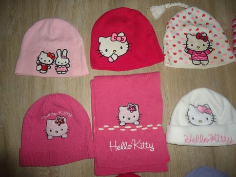 Čepice hello kitty a jiné, 116