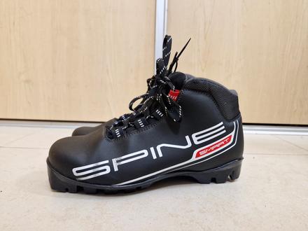 Boty na běžky vel.38, 