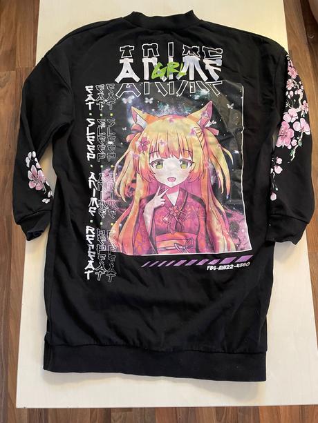 Dlouhá, volná mikina, animé obrázek na záda, vel s, s