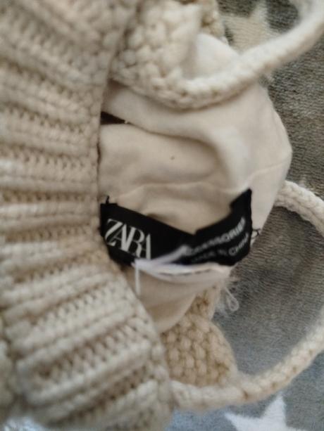 Čepička zn. zara vel.62, zara,62