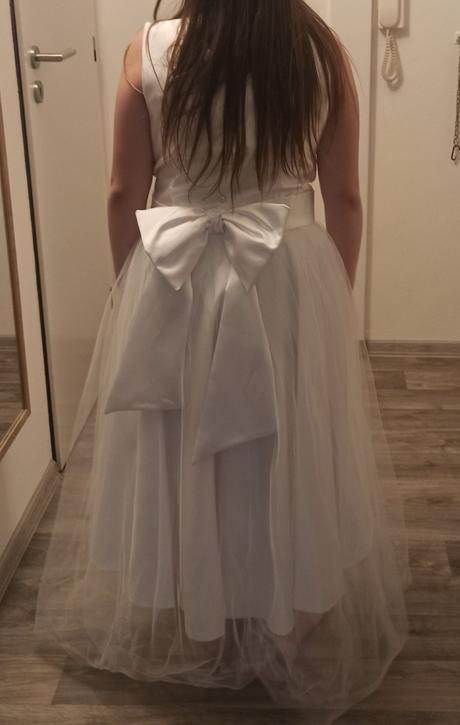 Bílé šaty pro družičku, 164