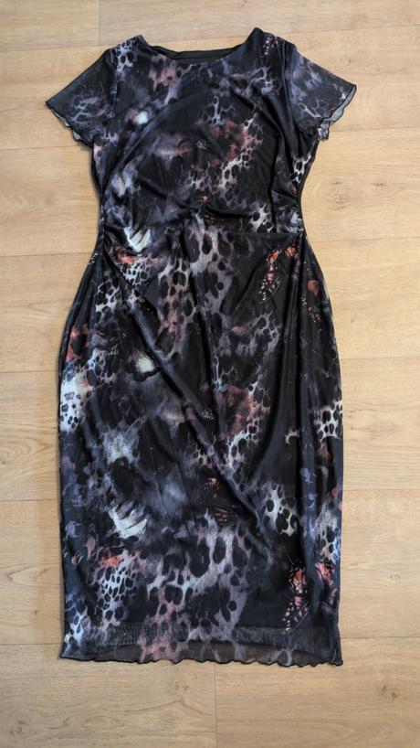 Krásné společenské síťované šaty shein 2xl, 46