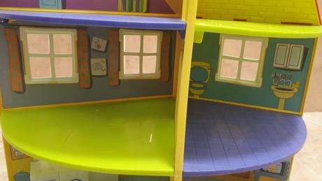 Domeček s postavičkama a příslušenstvím, peppa pig,